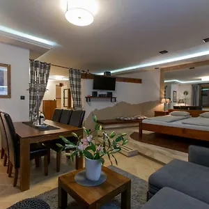 https://apartment-koryntia.zakopanehotels.org