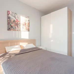 https://chill-apartment.warsawhotelspoland.com